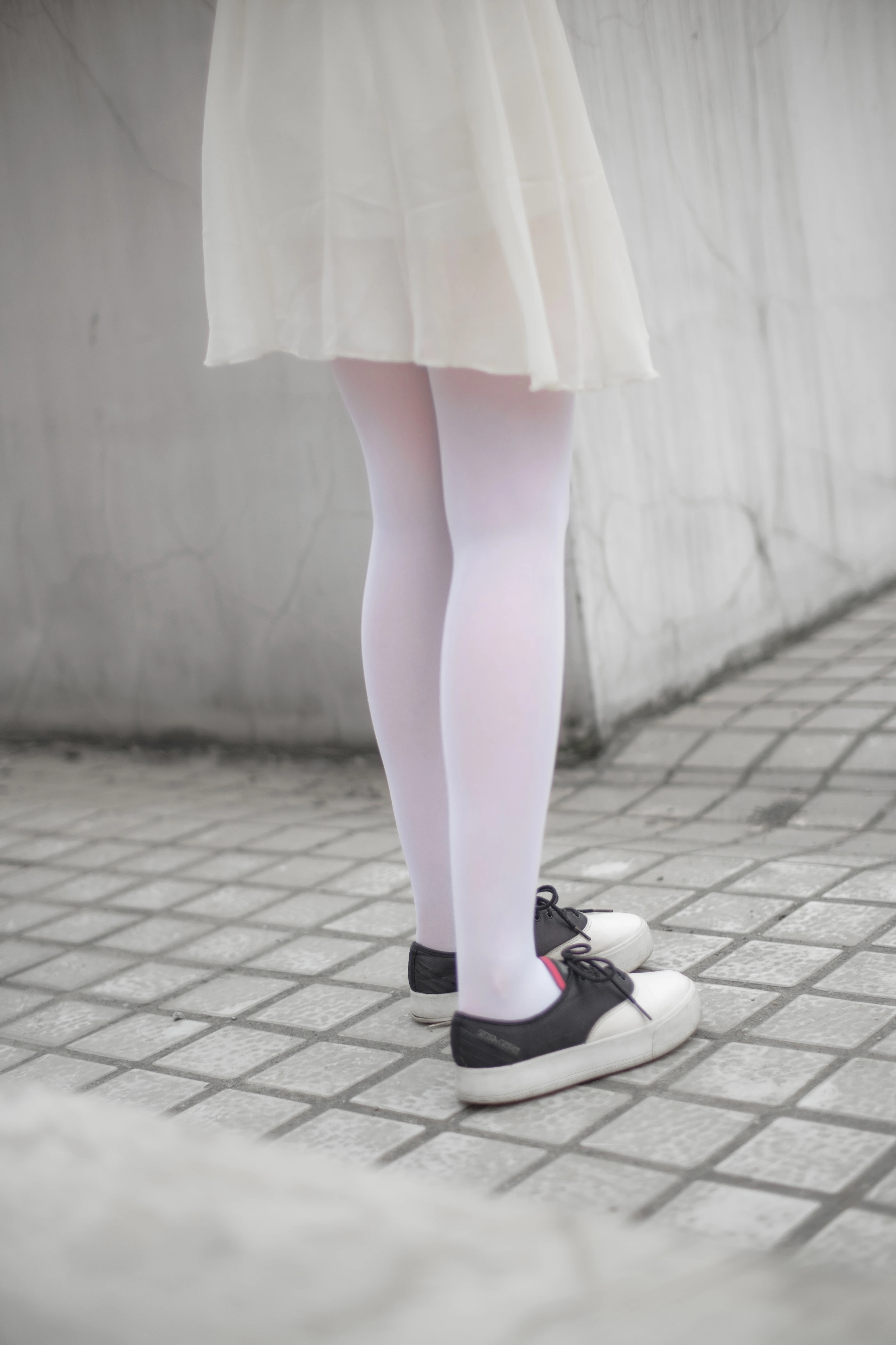 森萝财团 [R15-007] 窗台上的薄纱少女 [83P]插图8